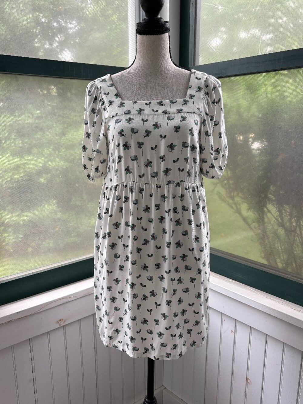 LOFT Petite | White Floral Babydoll Mini Dress, Puff Sleeves & Pockets | Size XS